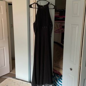 Black dress.  Worn once to a wedding